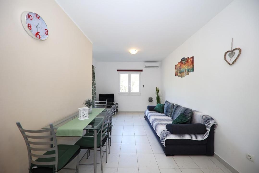 Apartments Kate มูร์แตร์ ภายนอก รูปภาพ